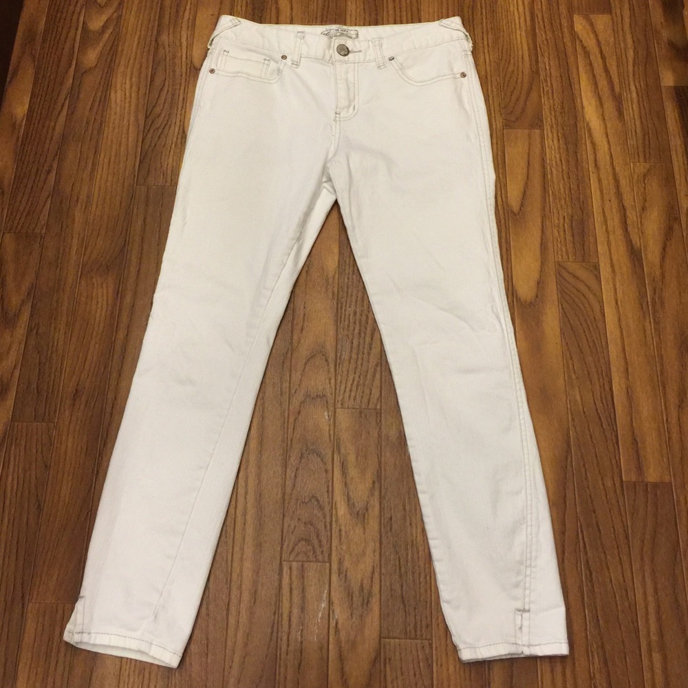 Free People low rise white skinny jeans